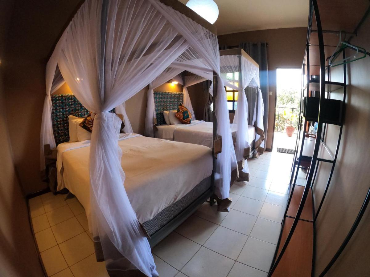 Highview Hotel Karatu Extérieur photo