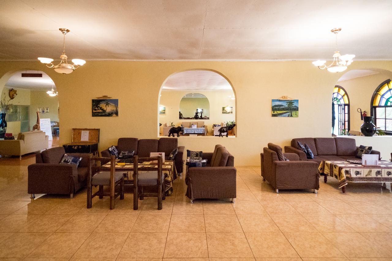 Highview Hotel Karatu Extérieur photo